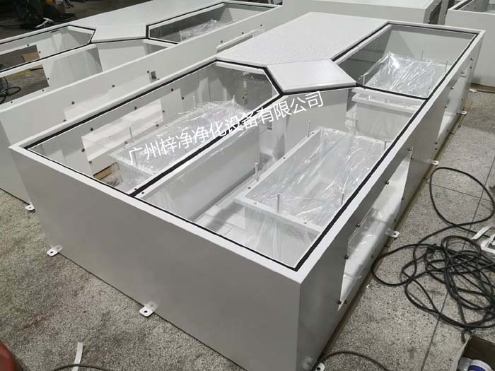 層流送風(fēng)天花產(chǎn)品制作結(jié)構(gòu)特點 層流送風(fēng)天花產(chǎn)品制作結(jié)構(gòu)特點