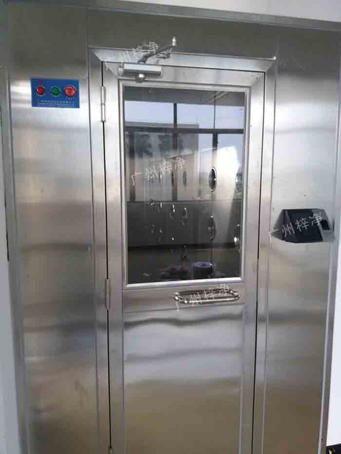 單門門禁刷卡風淋室產品細節 單門門禁刷卡風淋室產品細節